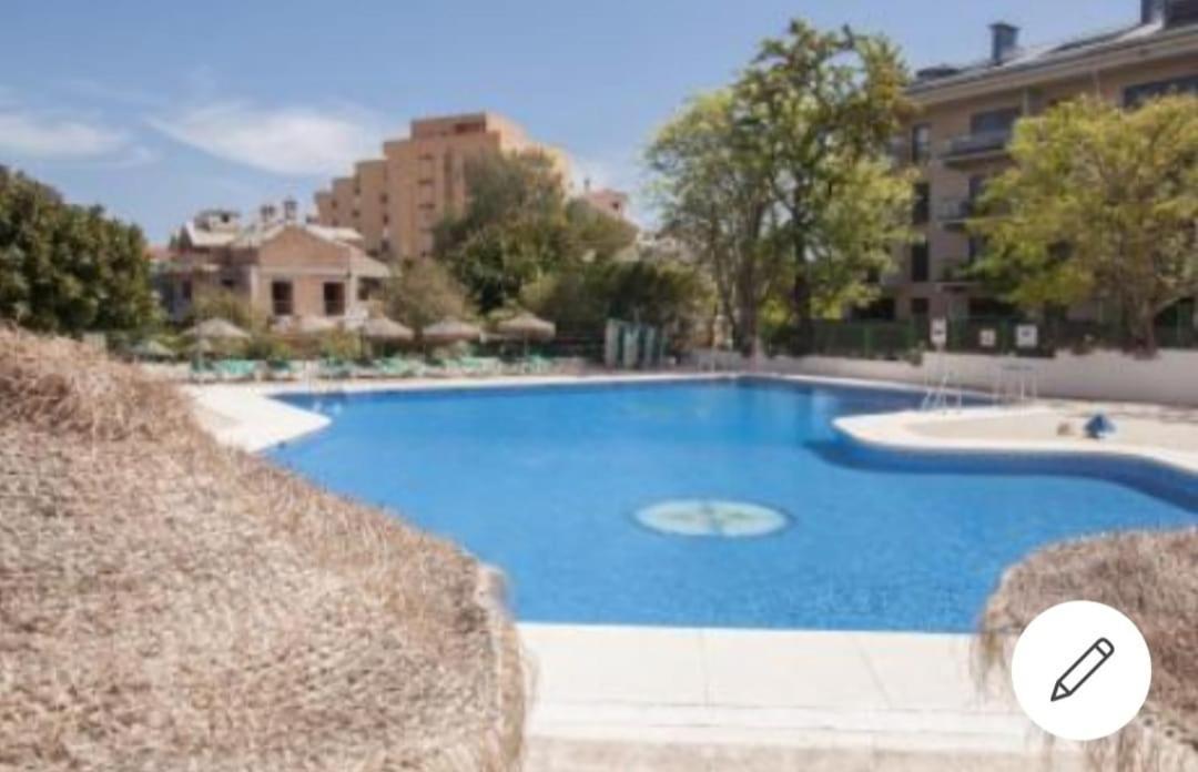 Apartamento Vacacional Costa Del Sol Benalmádena Exteriör bild